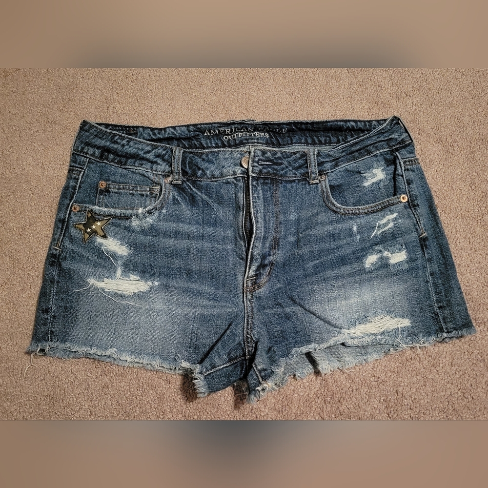 Woman's shorts
